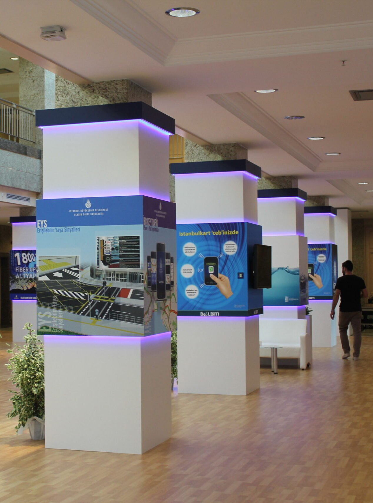 ExhibitStandBuilder provides turnkey services for exhibit display stands, ensuring a seamless and professional experience from start to finish.