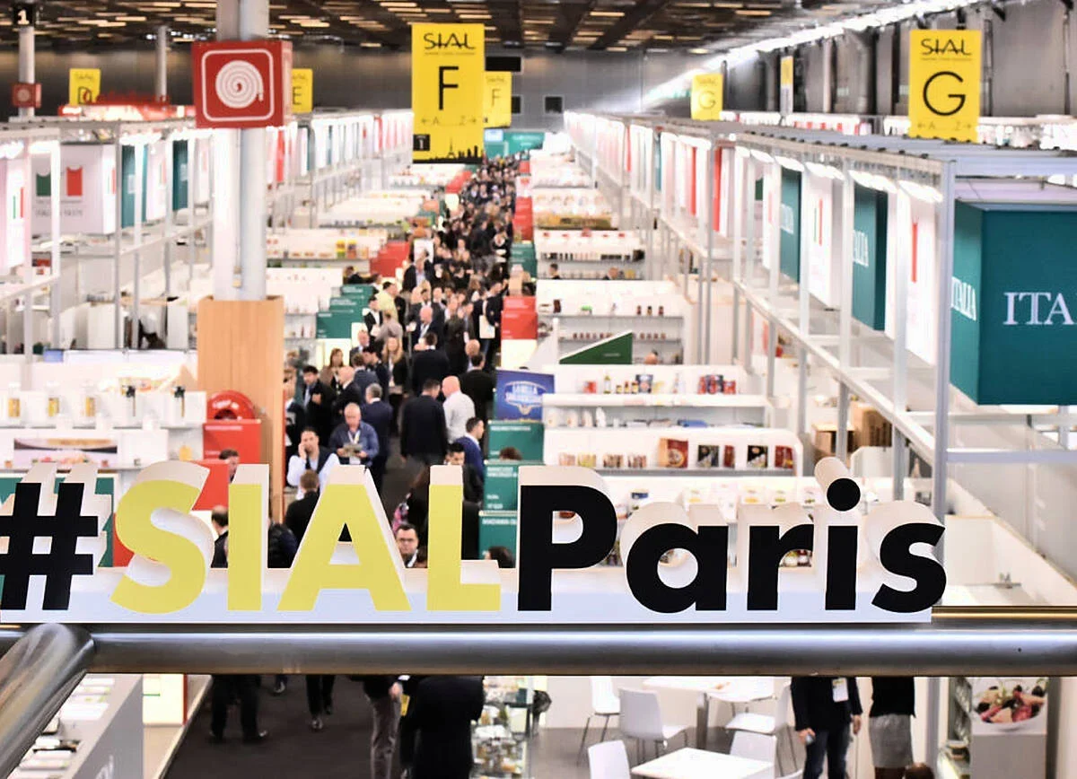 Exhibition stand design in Paris for luxury event